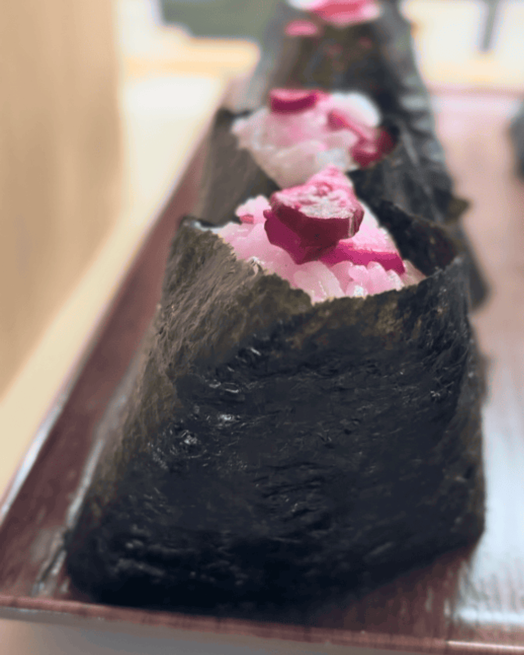 【沼袋】「伊藤精米店」産地直送のお米を羽釜で炊く、3代続く米屋のおにぎり