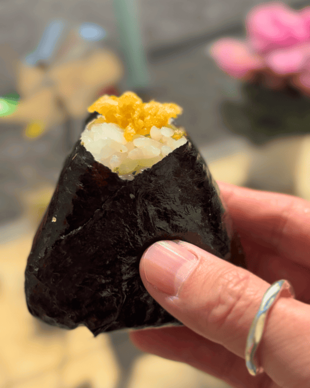 【沼袋】「伊藤精米店」産地直送のお米を羽釜で炊く、3代続く米屋のおにぎり