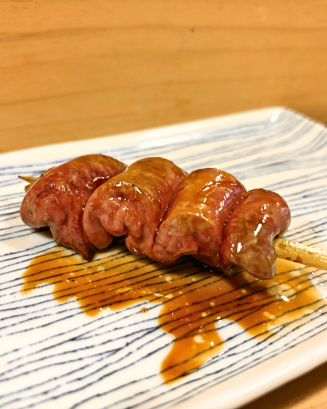 【新井薬師前】「焼鳥照喜」串メニュー「レバー（ればー）」